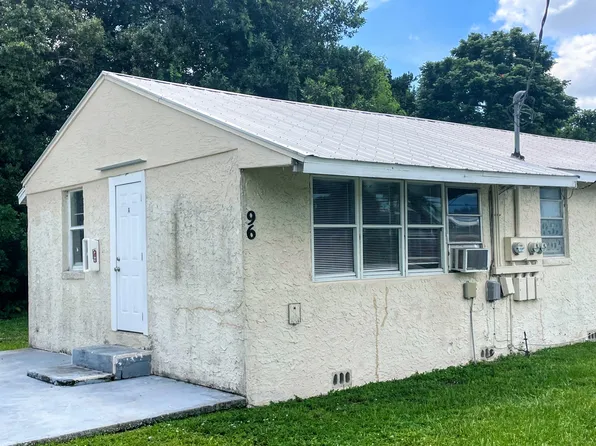 96 4th St APT A, Fort Myers, FL 33907