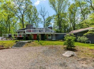 10 Chidley Way, Ledyard, CT 06339
