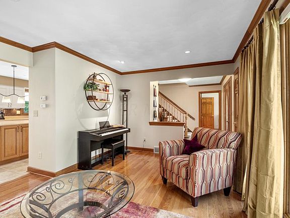 5th image of 4699 Belfield Dr