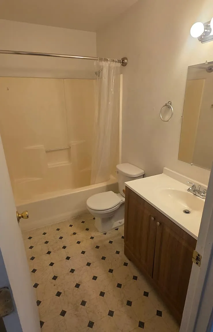 2 bed, 800 sqft, $1,287 — Photo 4