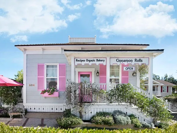 604 Santa Barbara St, Santa Barbara, CA 93101