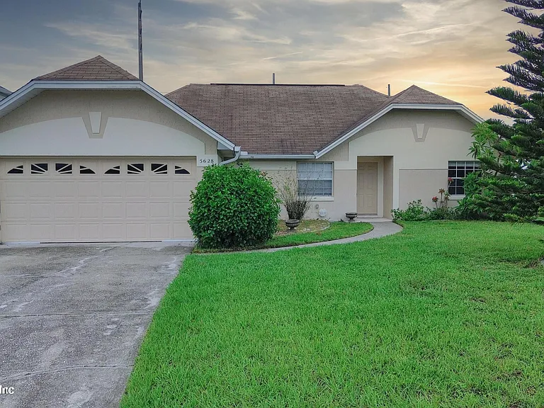 5628 Loma Vista Dr W — Photo 2