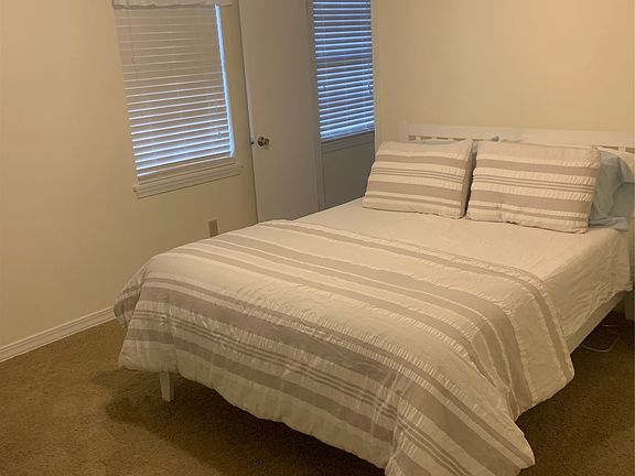 4th image of 227 Settlers Park Dr