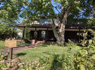 484 S Main St, Versailles, KY 40383