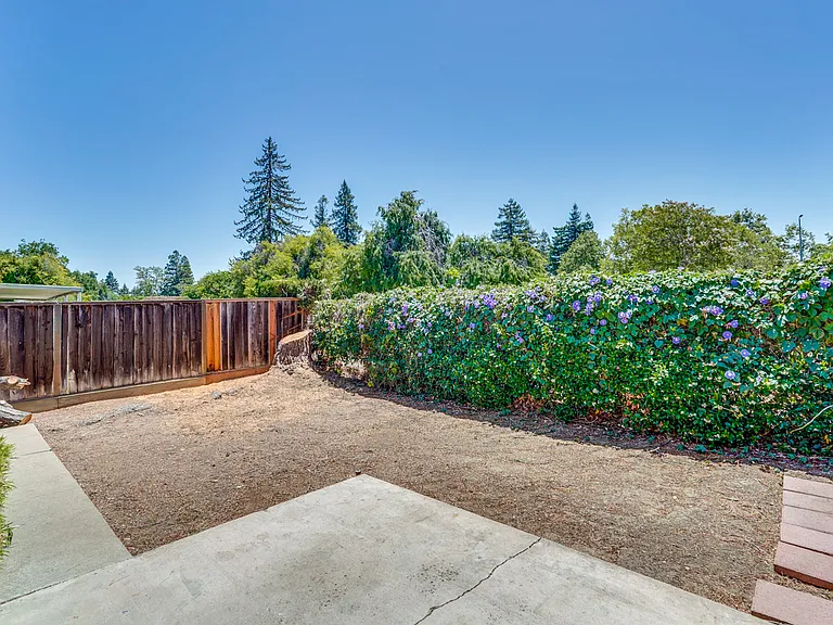 3484 Angelina Dr — Photo 20