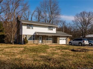 402 Pampaw Ln, Jeffersonville, IN 47130