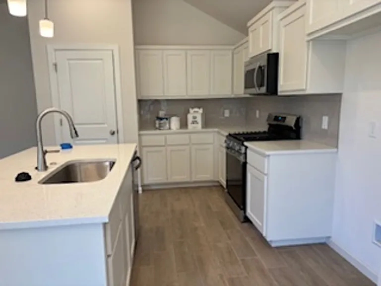 18112 Austin Ct — Photo 7