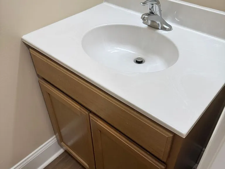 330 Linden Ave — Photo 7