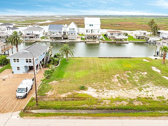 2nd image of 4653 Jamaica Cove Rd