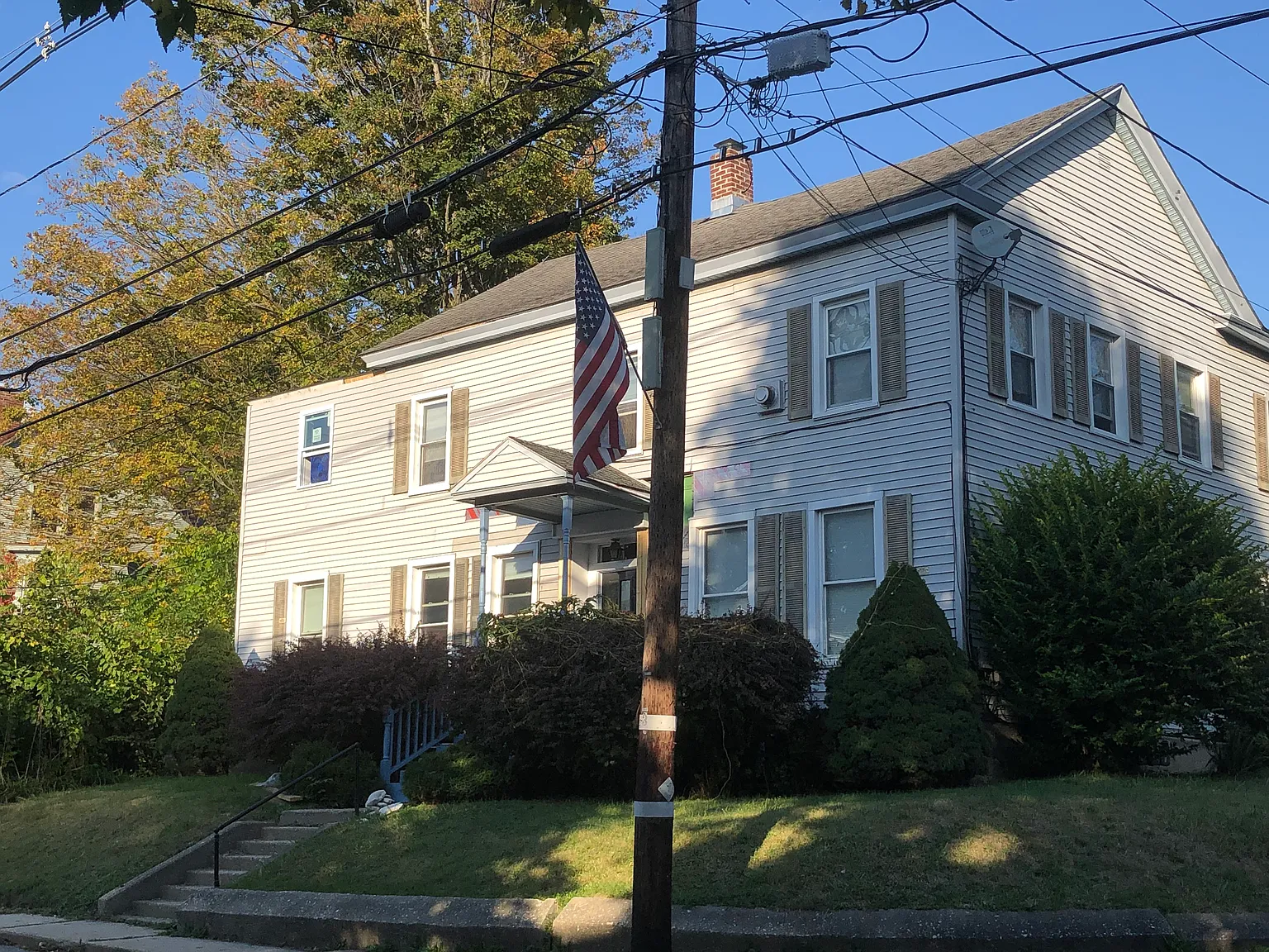 3 bed, 1070 sqft, $1,600 — Photo 2