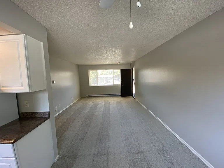 Taylor Place Apartments II — Photo 3