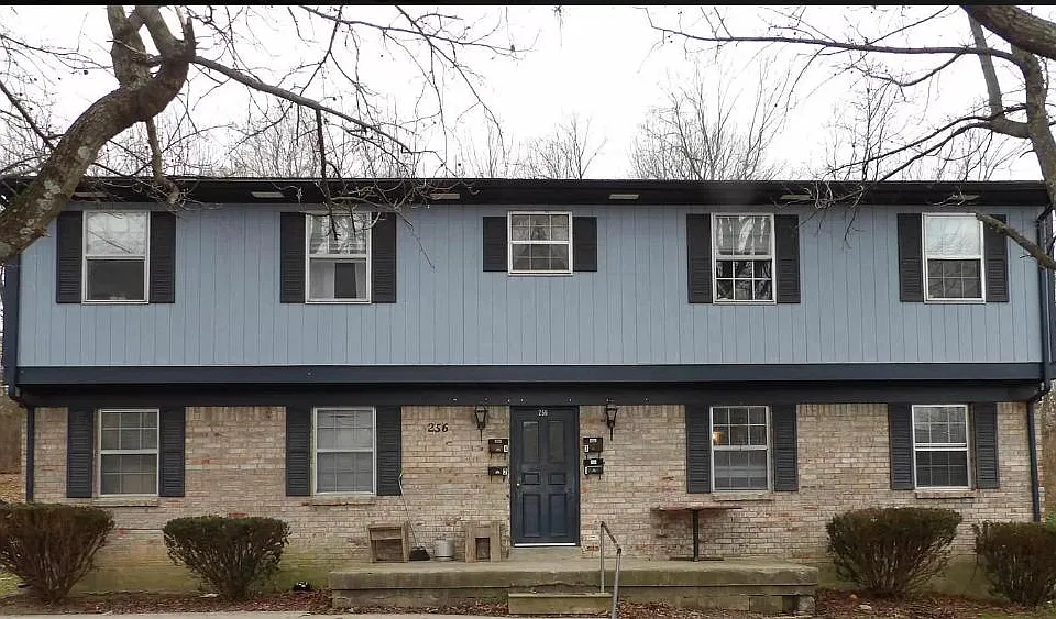 256 Meadowview Dr #4