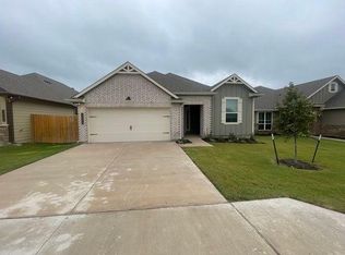 929 Day Star Dr, Hewitt, TX 76643
