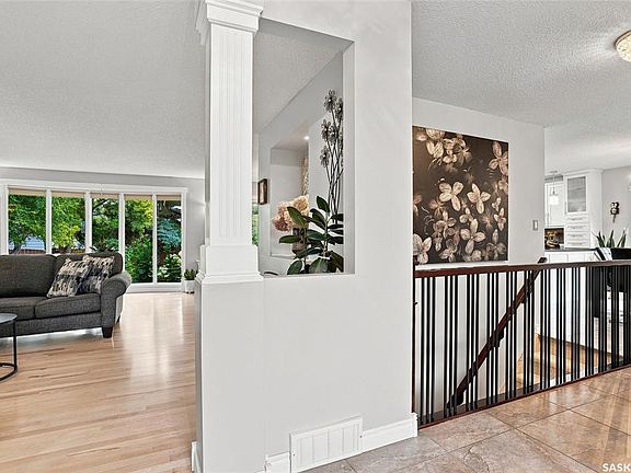 4th image of 223 Egnatoff CRESCENT