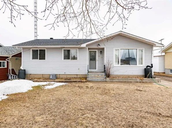 5005 W 53rd St, Castor, AB T0C 0X0