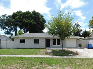 1220 Oak Valley Dr, Seffner, FL 33584