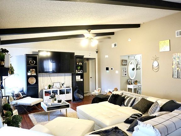4th image of 5200 Sunnyside Dr