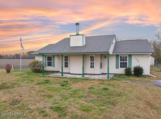 1387 Halltown Rd, Jacksonville, NC 28546