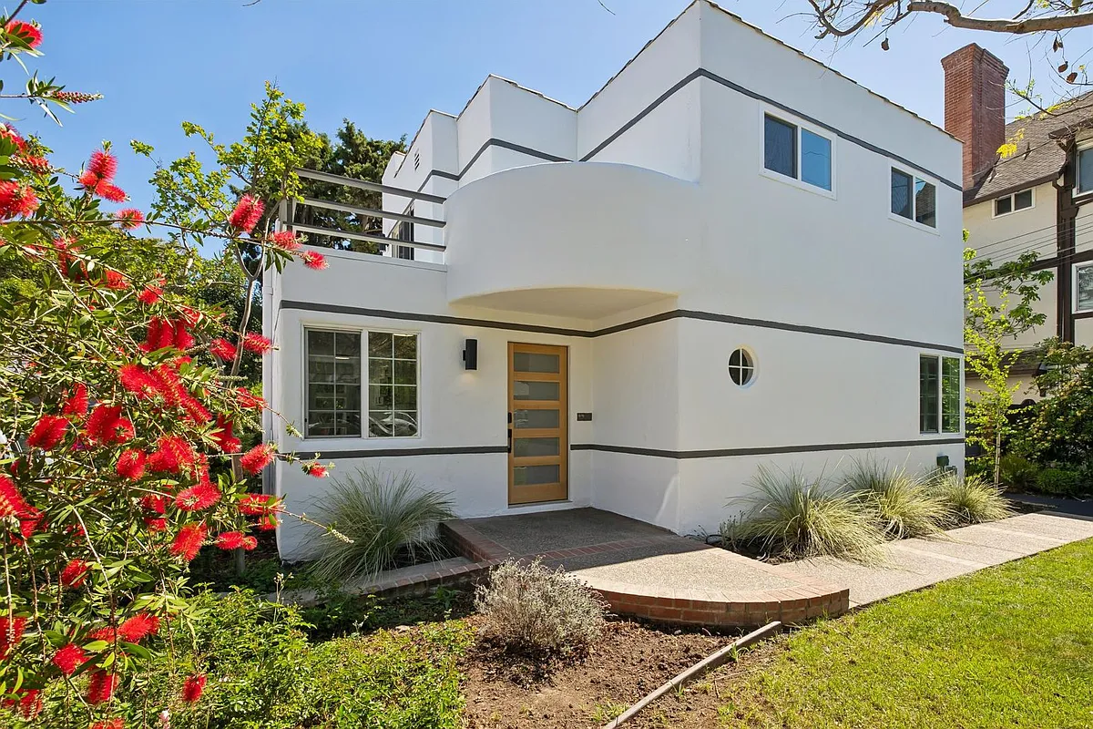 Building Photo - 558 Everett Ave #A