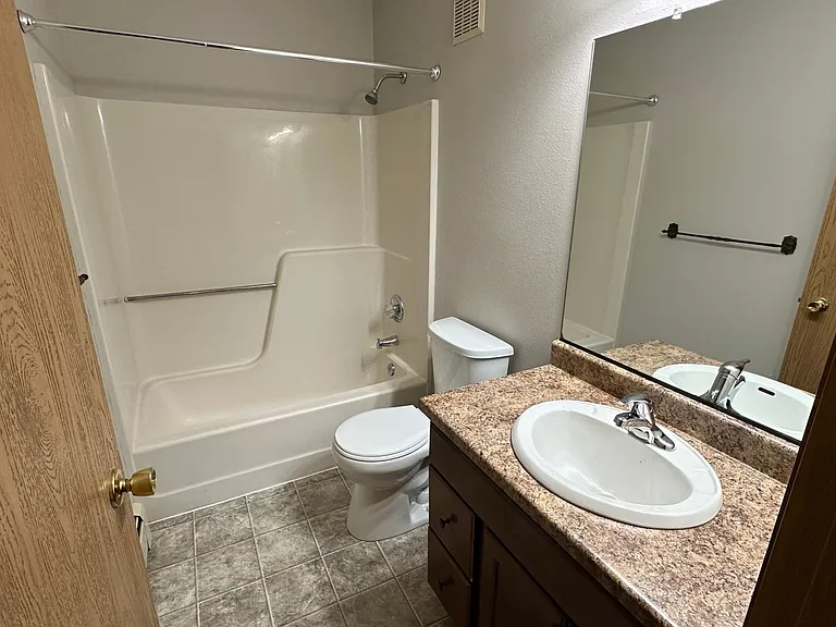 Chaplewood Apartments — Photo 21