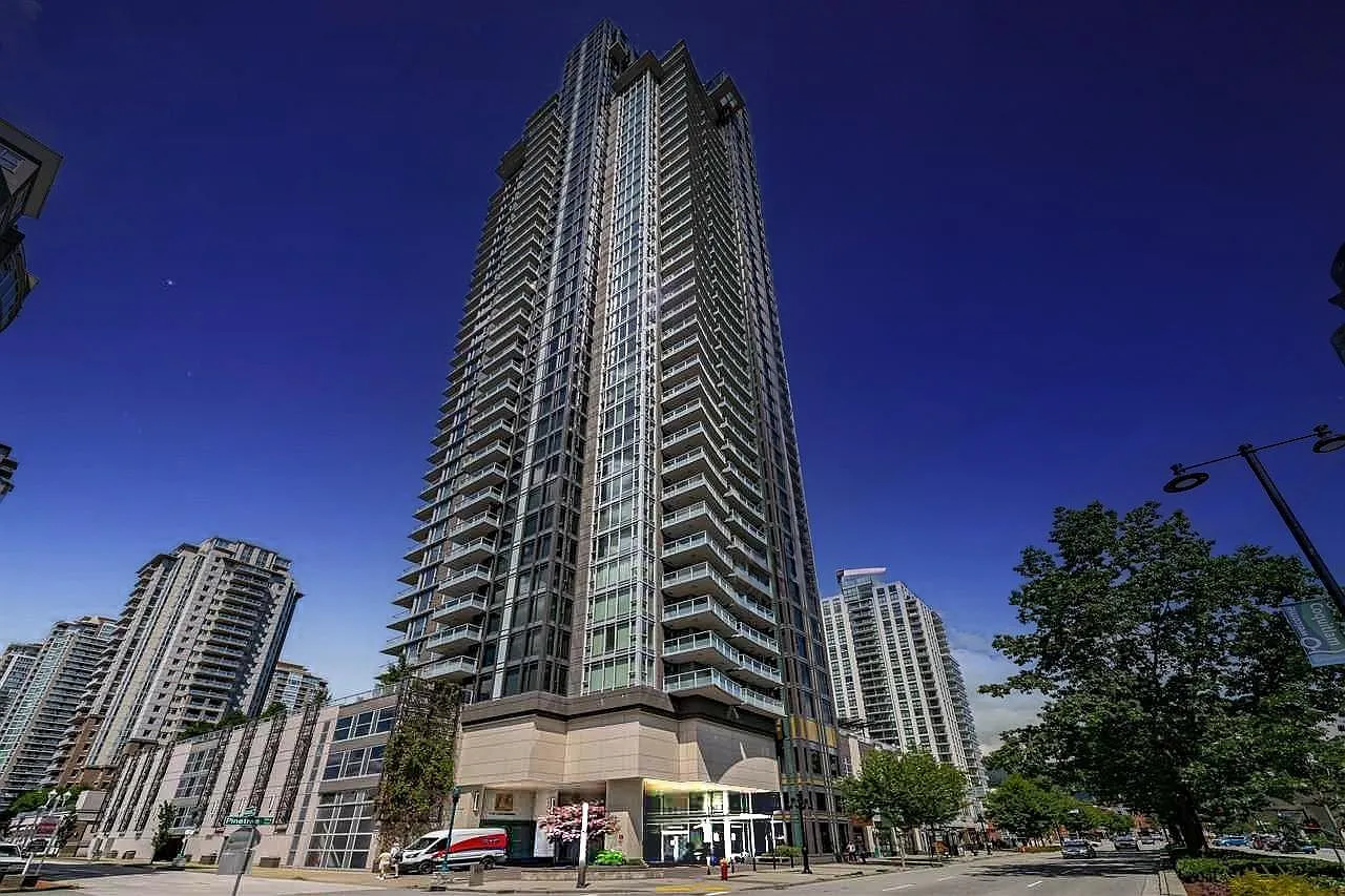 2 bed, 829 sqft, $2,680 — Photo 1