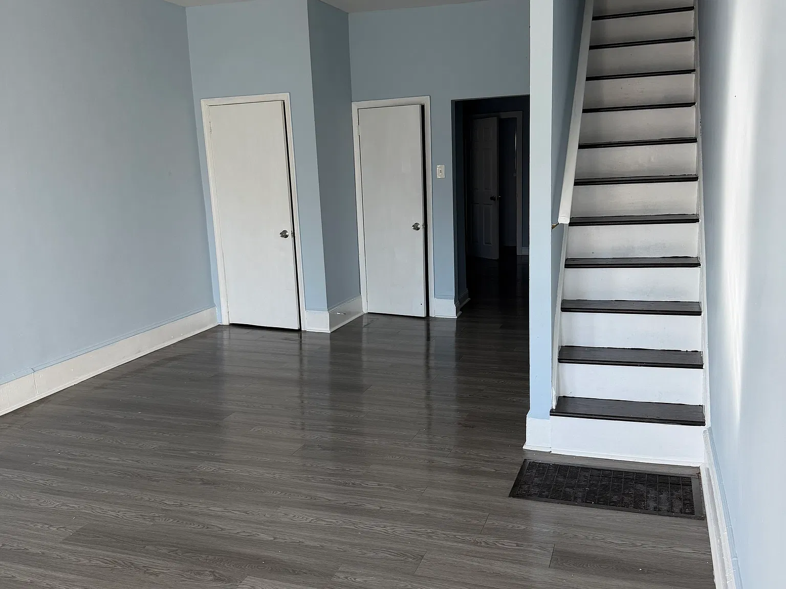 3 bed, 1.5 bath, 1800 sqft, $1,550 — Photo 1