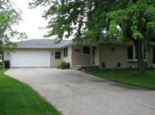 1743 E Roeland Ave, Appleton, WI 54915