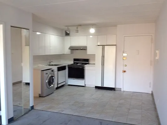 Rented by 18 REALTY | media 24