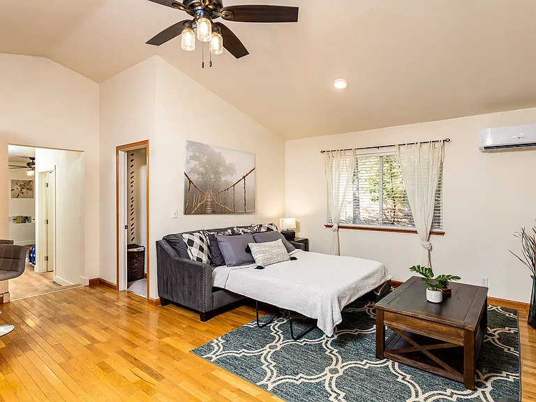 6263 Pine Needle Ln — Photo 9