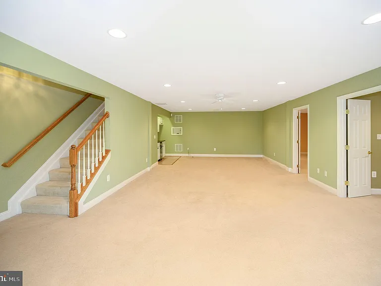 13784 Charismatic Way — Photo 32