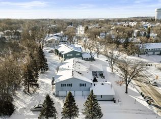 5998 Fernwood St, Shoreview, MN 55126