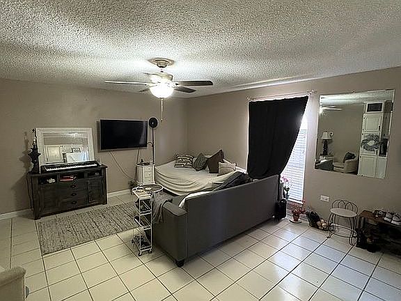 3rd image of 106 Moss Ln APT H