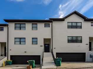 8026 Linfield Way, Sandy Springs, GA 30350