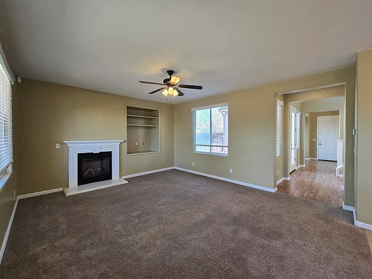 4225 N Del Rey Ave — Photo 14