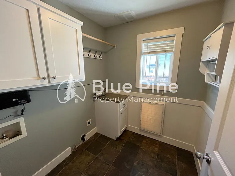 157 Leesburg Ln — Photo 11