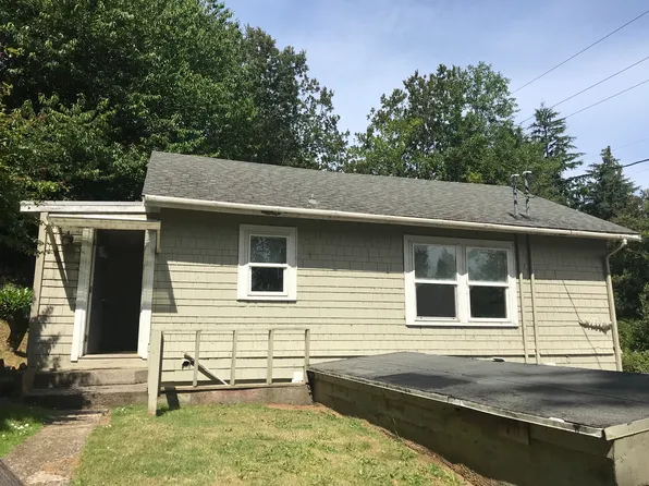 1101 S 10th St, Coos Bay, OR 97420