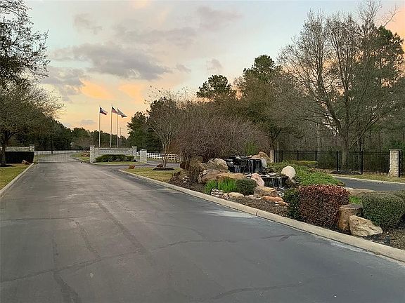 2nd image of 26455 Maverick Ln