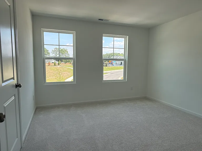 711 Painted Daisy Ln — Photo 2