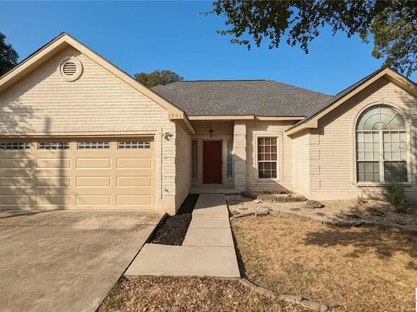 1301 Girard St, San Marcos, TX 78666