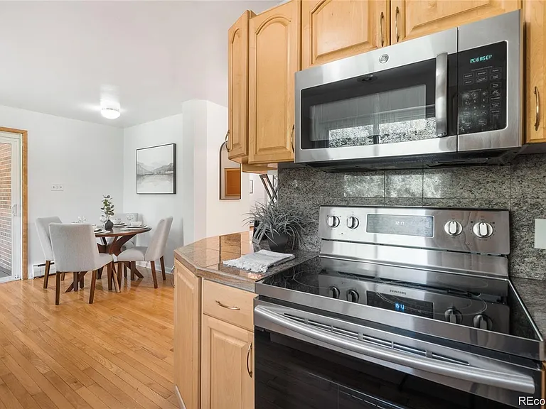 2311 S Jasmine Pl — Photo 14