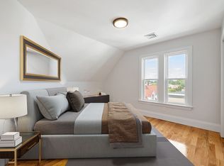 33 Wabon St #PENTHOUSE, Dorchester, MA 02121