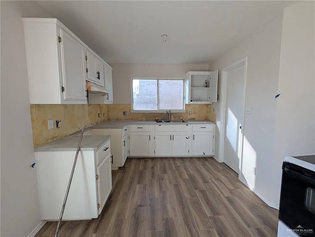 3 bed, 2.5 bath, 1868 sqft, $1,700 — Photo 4