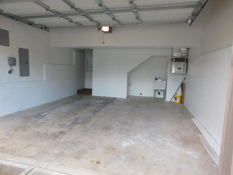 888 Creek Ct NW — Photo 19