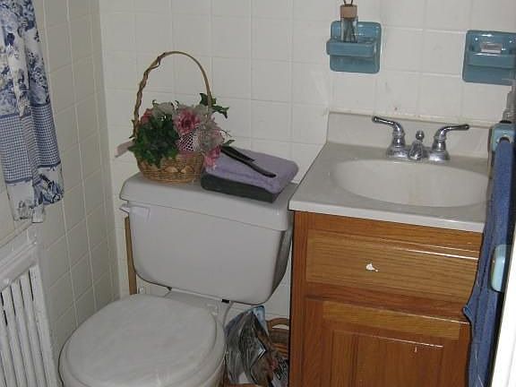 powder rm on main floor