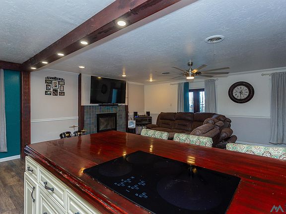 4th image of 2111 S Richardson Ave