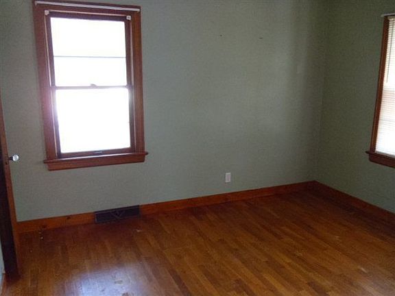 3rd image of 1421 S 11th St