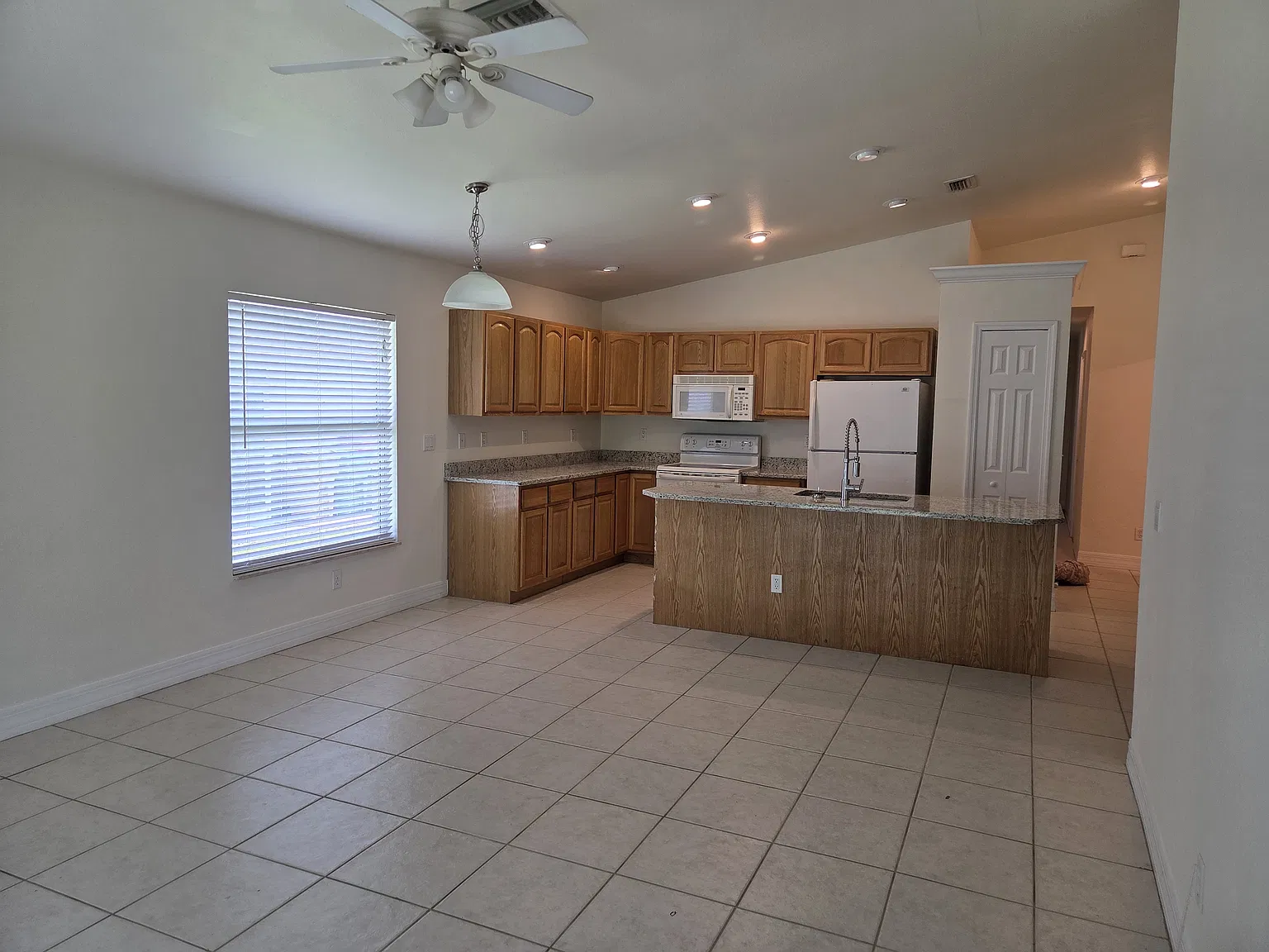 3 bed, 1542 sqft, $1,750 — Photo 3
