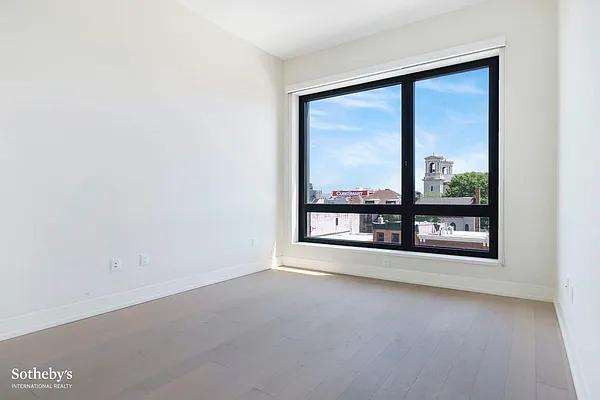 Rented by Sotheby's International Realty | media 29