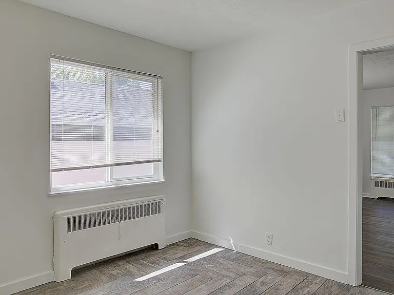 815 E 600 S #4 — Photo 14