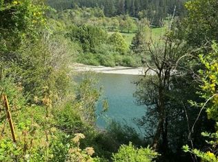 17780 Indian Head Ln, Brookings, OR 97415